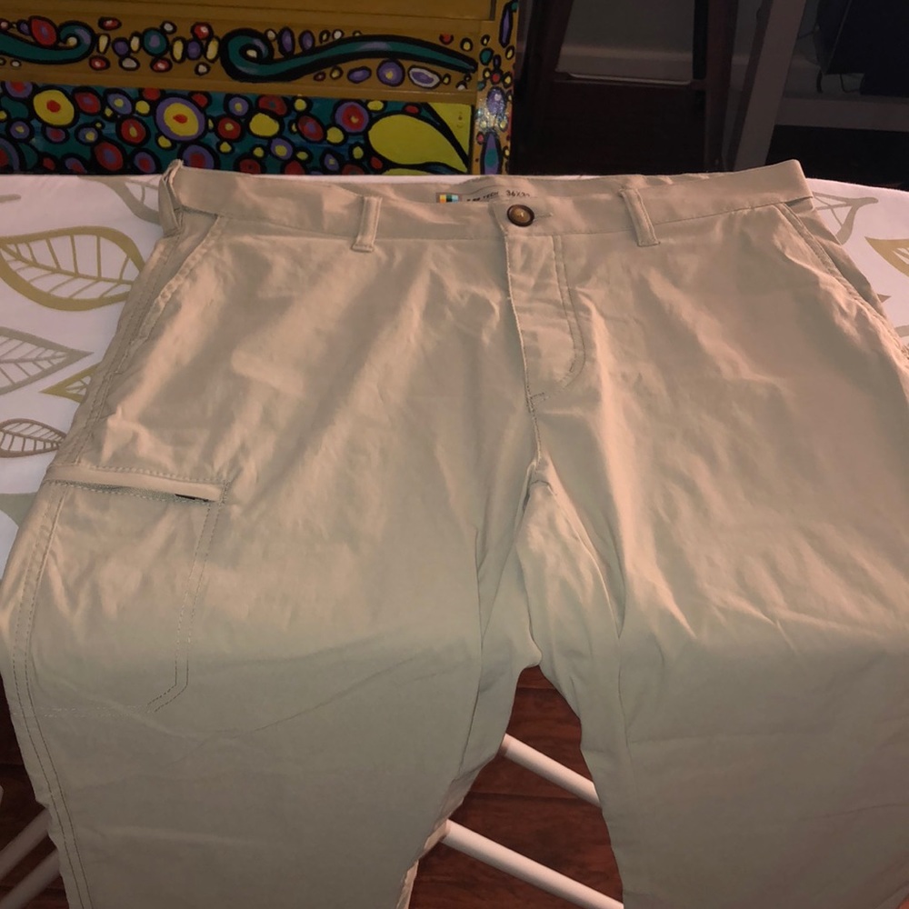 UB Tech 36 x 32 Khakis